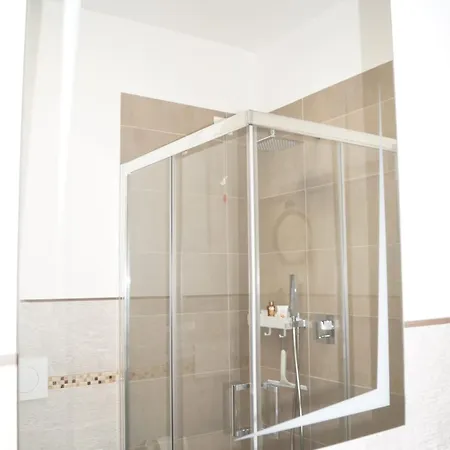 Marea アパート *